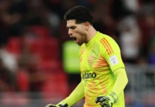 Agustin Rossi, goleiro do Flamengo, durante partida contra o Cruz Azul pela Copa Intercontinental