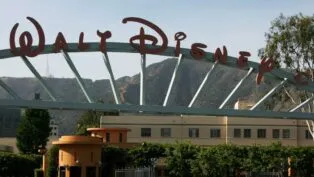 Foto da entrada da sede da Disney