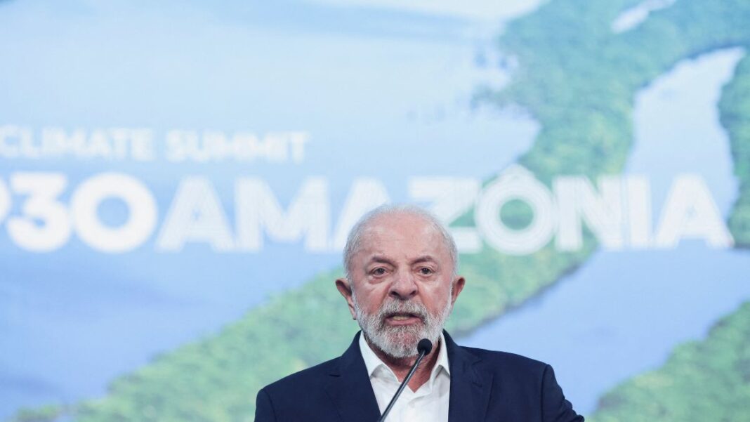 Presidente participa de evento na COP30, realizada em Belém, no mês passado