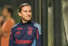 Técnico Filipe Luís durante treino do Flamengo em Doha (Catar)