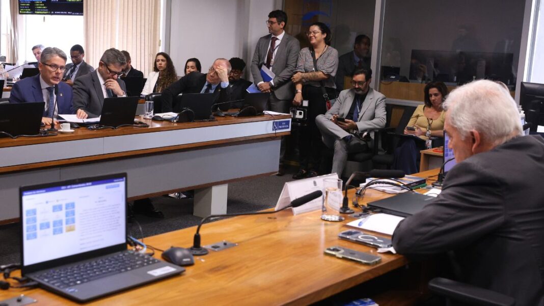 Reunião da CCJ do Senado