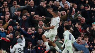 Zagueiro Murillo comemorando gol pelo Nottingham Forest