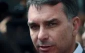Foto em close de Flávio Bolsonaro