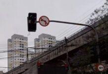 São Paulo sofre com semáforos apagados após temporais e falta de luz