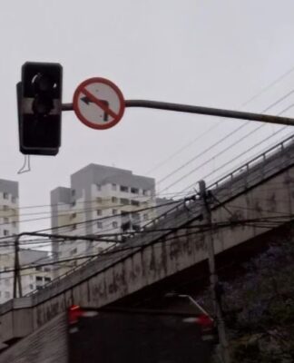 São Paulo sofre com semáforos apagados após temporais e falta de luz