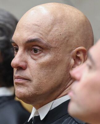 Moraes acompanha Gilmar e vota a favor de mudanças nas regras do foro privilegiado