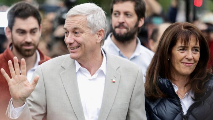 José Antonio Kast vence eleição presidencial no Chile com 58% dos votos