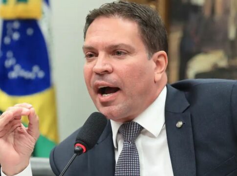 Moraes determina início da extradição de Alexandre Ramagem, foragido nos EUA