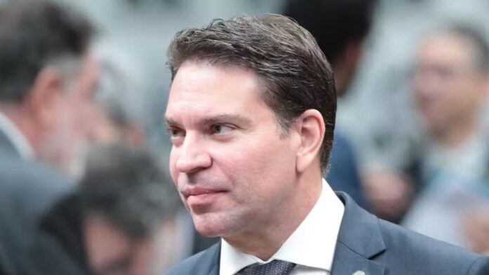 Ramagem só renuncia ao mandato com asilo nos EUA, diz líder do PL