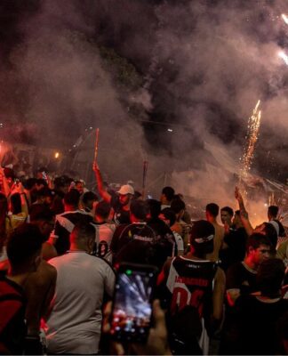 Vasco vende 30 mil ingressos para decisão contra Corinthians nesta quarta
