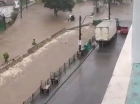 Defesa Civil emite alerta extremo em Petrópolis (RJ) após chuvas intensas