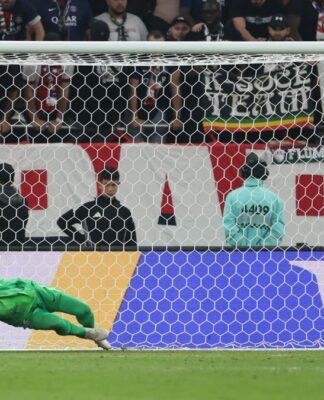 “Ivan Drago dos Pênaltis”: quem é Matvey Safonov, goleiro do PSG que parou o Flamengo