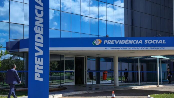 AGU cobra na Justiça mais R$ 135 milhões ligados a desvios no INSS