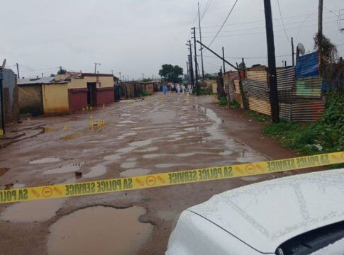 Ataque a tiros na África do Sul deixa nove mortos e 10 feridos