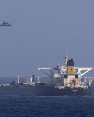 China acusa EUA de violar direito internacional ao apreender navios na Venezuela