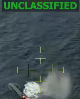 Imagem de satélite que mostra pequena explosão na água