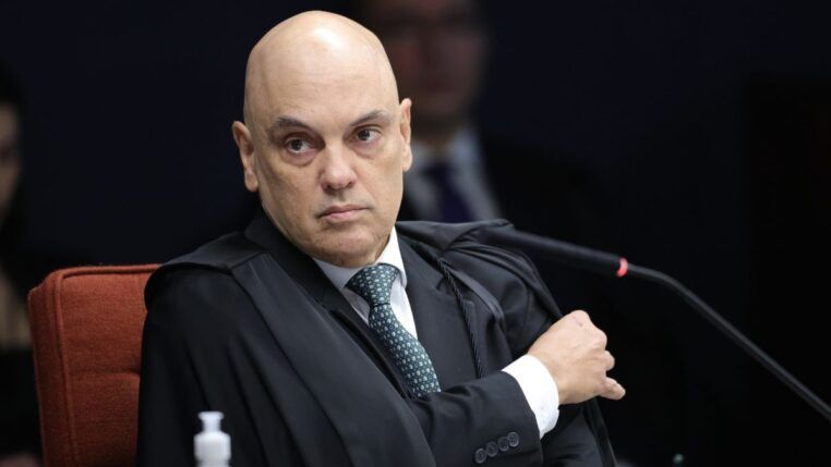 O ministro Alexandre de Moraes participa de sessão no STF