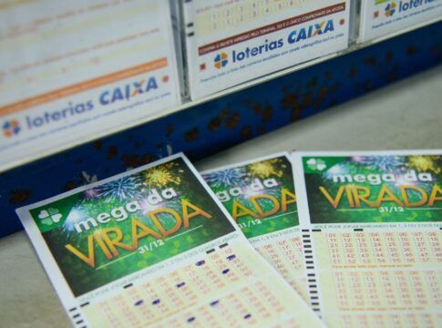 Cartelas preenchidas da Mega-Sena da virada