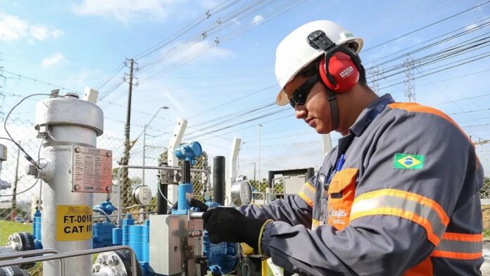 Ministério de Minas e Energia critica aumento de tarifas de gás canalizado em estados brasileiros
