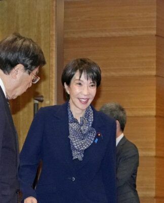 Japão aprova orçamento recorde para defesa em meio à tensão com a China