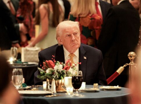 Trump autoriza bombardeios contra terroristas na Nigéria em pleno Natal