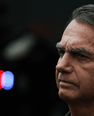 Bolsonaro deve começar fisioterapia nesta sexta-feira, após cirurgia no Natal