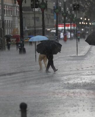 São Paulo terá chuvas e risco de alagamentos no fim de semana