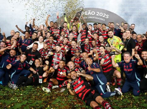 Flamengo flerta com faturamento de R$ 2 bilhões em 2025 e transforma títulos em uma máquina de dinheiro
