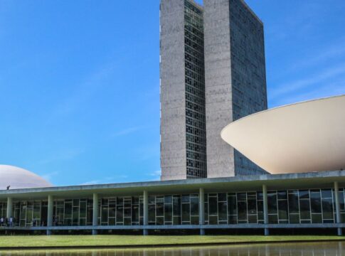 Deputados e senadores aprovam Orçamento 2026 com R$ 61 bi em emendas