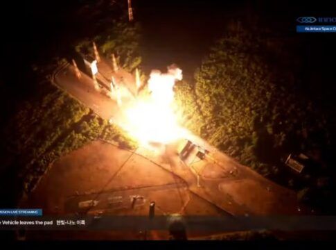 Primeiro foguete comercial partindo do Brasil apresenta anomalia durante voo e explode