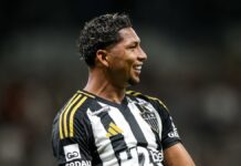 Santos se acerta com Rony, do Atlético-MG, e avança pela contratação do atacante