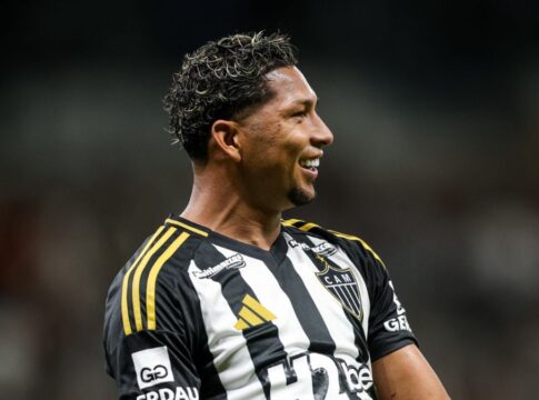 Santos se acerta com Rony, do Atlético-MG, e avança pela contratação do atacante