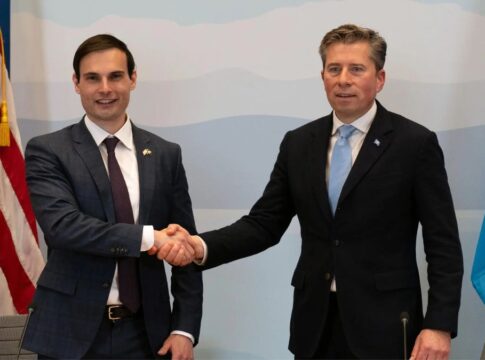 EUA anunciam US$ 2 bi para combater fome e doenças em países prioritários