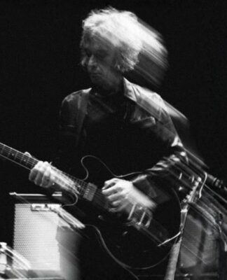 Guitarrista da banda The Cure, Perry Bamonte, morre aos 65 anos