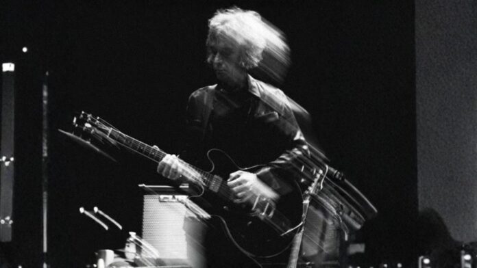 Guitarrista da banda The Cure, Perry Bamonte, morre aos 65 anos