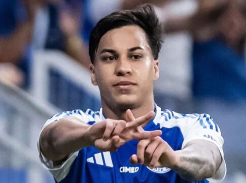 Flamengo faz proposta de 30 milhões de euros pelo atacante Kaio Jorge