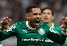 Chelsea mira Vítor Roque e já faz contas para tirar o artilheiro do Palmeiras na janela