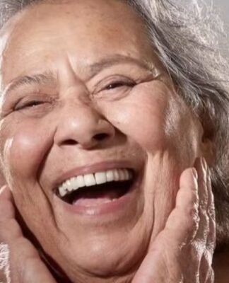 Teuda Bara morre aos 84 anos e se despede como lenda viva do teatro brasileiro