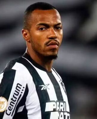 Palmeiras fecha com Marlon Freitas e aposta em líder pronto para resolver dor de cabeça