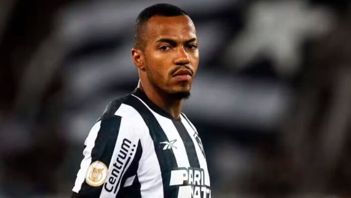 Palmeiras fecha com Marlon Freitas e aposta em líder pronto para resolver dor de cabeça