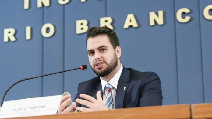 Após tentativa de fuga de Silvinei, Moraes determina prisão domiciliar para 10 condenados por trama golpista