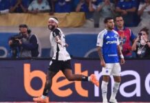 Corinthians vence no Mineirão e larga na frente por vaga na final da Copa do Brasil