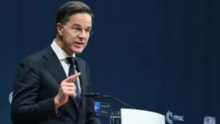 O secretário-geral da OTAN discursa em evento organizado pela Conferência de Segurança de Munique