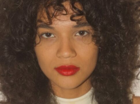 ENTREVISTA EXCLUSIVA: Atriz de “O Agente Secreto” se emociona ao falar sobre pré-indicação ao Oscar