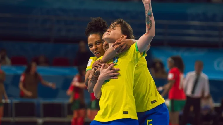 Brasil vence a primeira Copa do Mundo de futsal feminino, em 2025