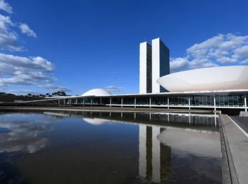 Câmara aprova critérios para funcionamento de farmácias dentro de supermercados