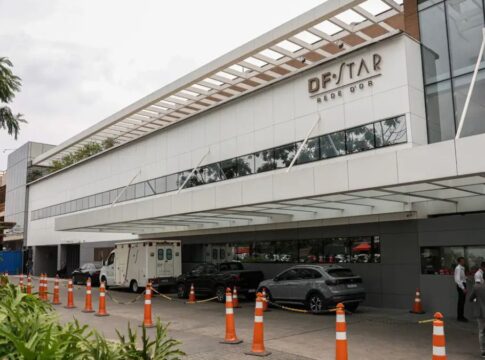 Bolsonaro segue em observação e pode ter alta na quinta-feira