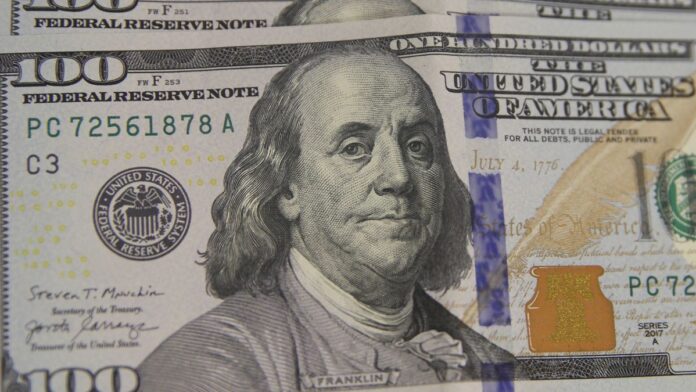 Brasil fecha 2025 com maior queda do dólar e melhor desempenho da Bolsa desde 2016