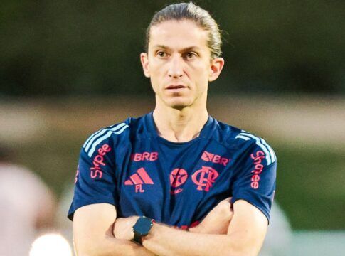 Filipe Luís é eleito o melhor técnico da América