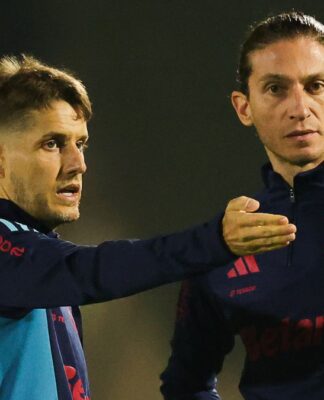 ‘Merecemos estar aqui’, exalta Filipe Luís antes de estreia do Flamengo